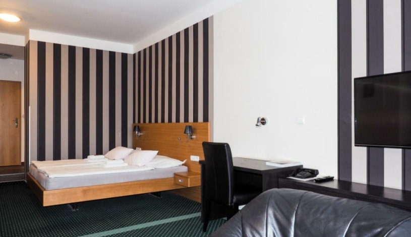 Hotel POD VĚŽÍ  Hradec Králové